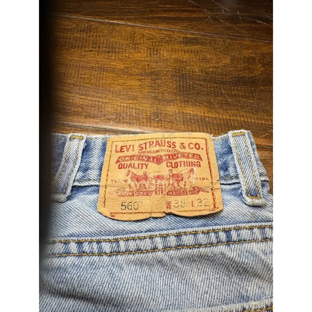 VTG 2004 Levi's 560 Loose Tapered Baggy Y2K Jeans Light Wash 37x30.5 Tag 38x32